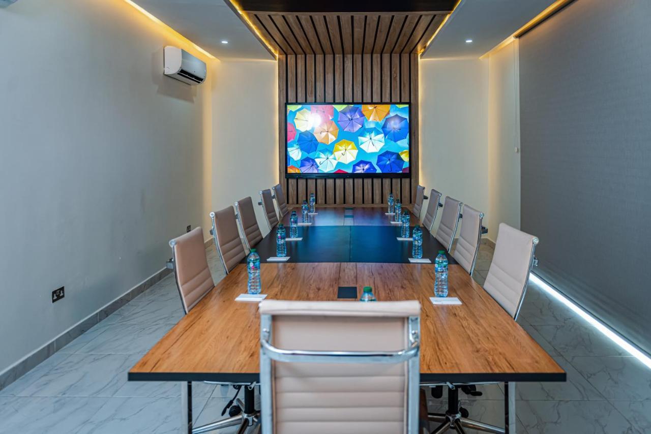 Wali'S Suites Abuja Kültér fotó