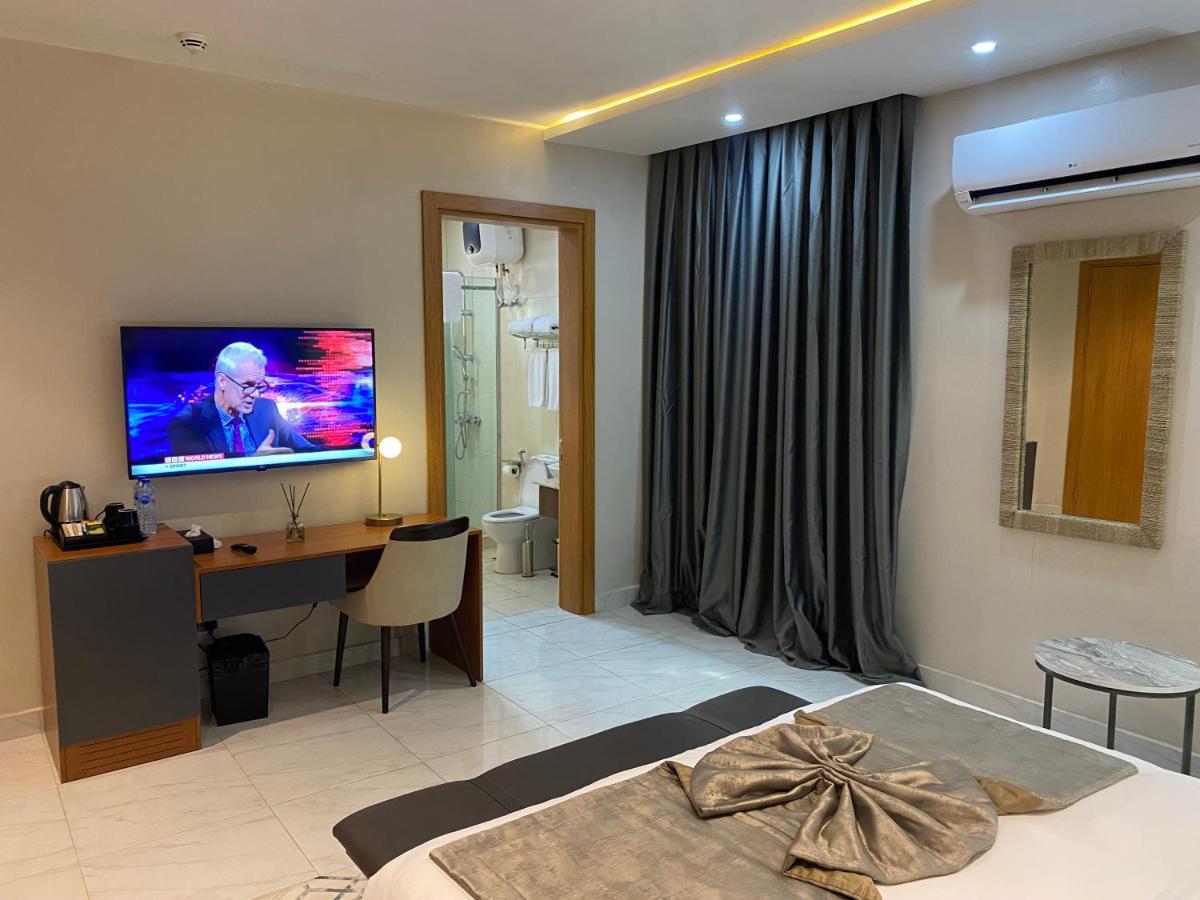 Wali'S Suites Abuja Kültér fotó