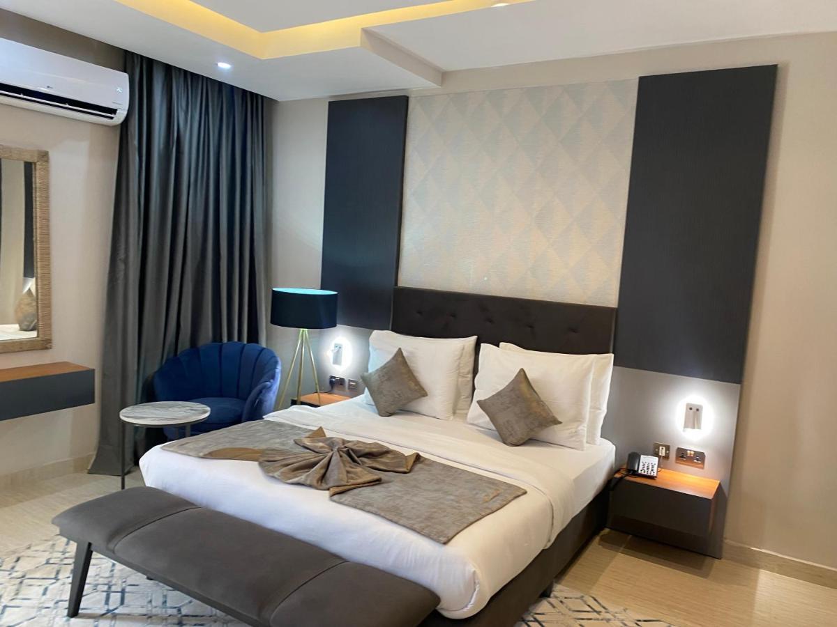 Wali'S Suites Abuja Kültér fotó