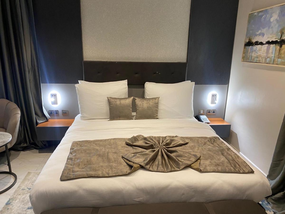 Wali'S Suites Abuja Kültér fotó