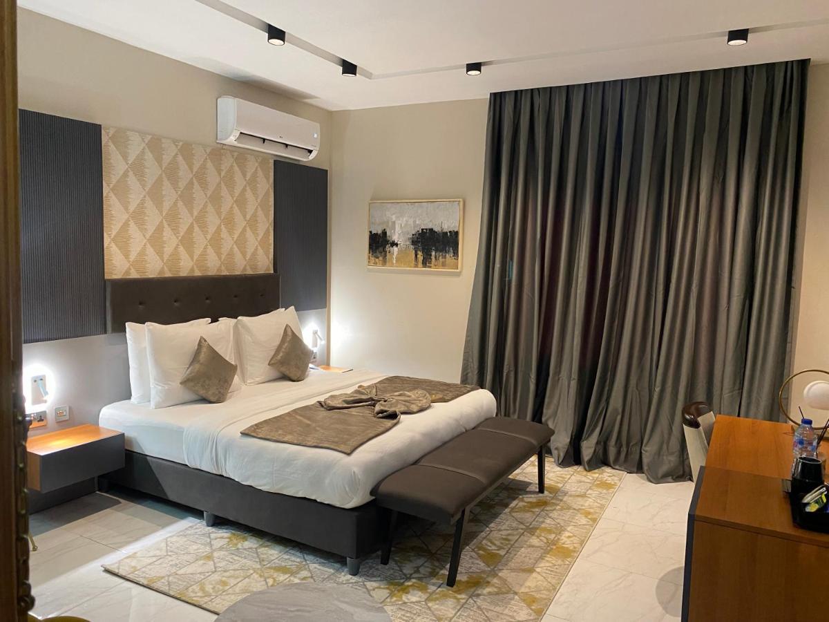 Wali'S Suites Abuja Kültér fotó